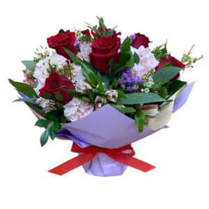 ARREGLO DE ROSAS ROJAS